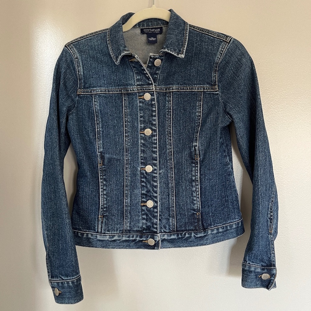 ANN TAYLOR FACTORY Denim Jean Jacket Size 2P
